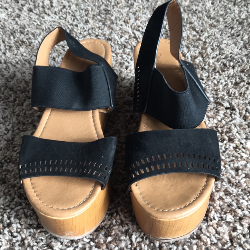 Platforms - Picture 2 of 6